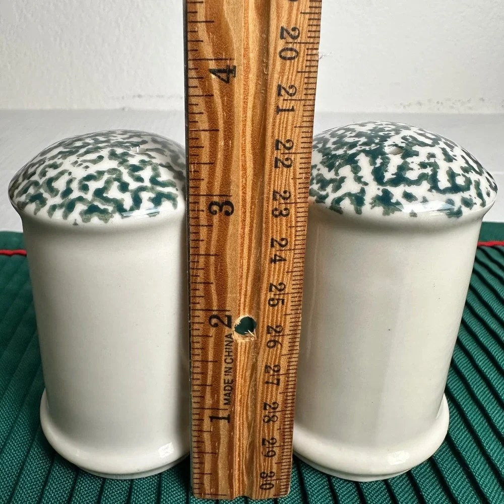 Christmas Snowman Salt & Pepper Shakers Set 